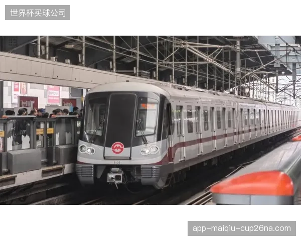 上海地铁F1临时运营方案，揭示轨道交通如何精算并承担赛期峰值客流
